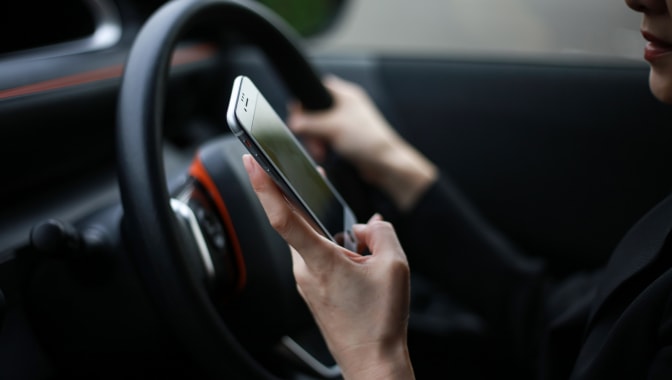 運転中のスマホ携帯電話の使用禁止